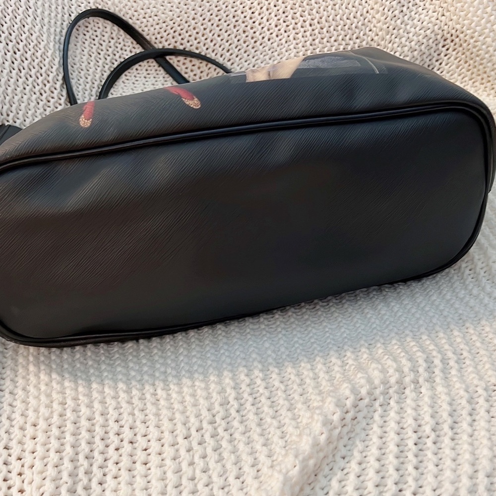 Givenchy Bambi Antigona Tote with Pouch - Picture 10 of 11